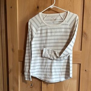 Sonoma Fitted Gray and White Tee